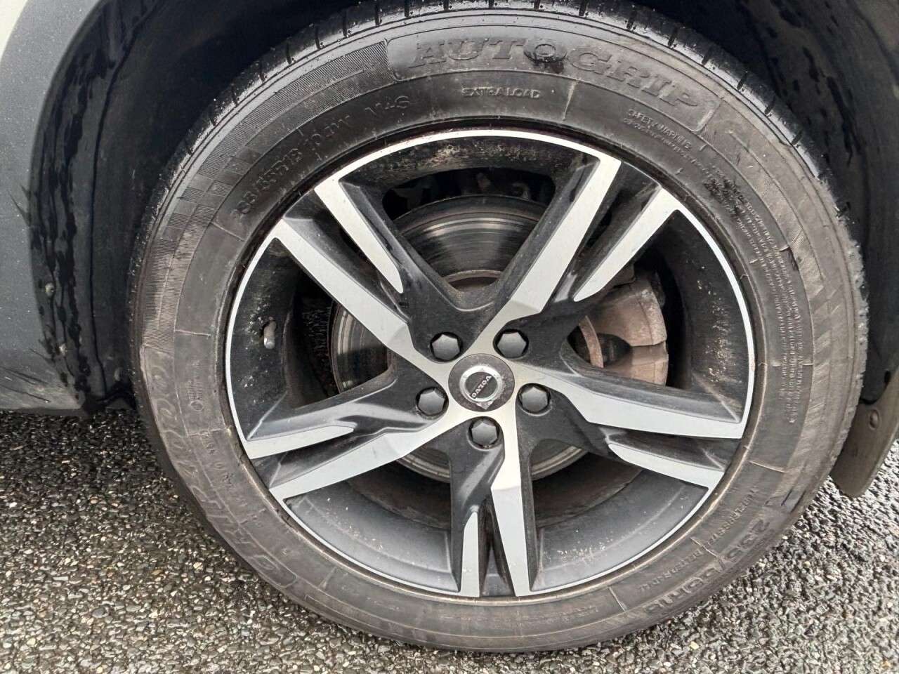 2020 VOLVO XC40 2020 VOLVO XC40