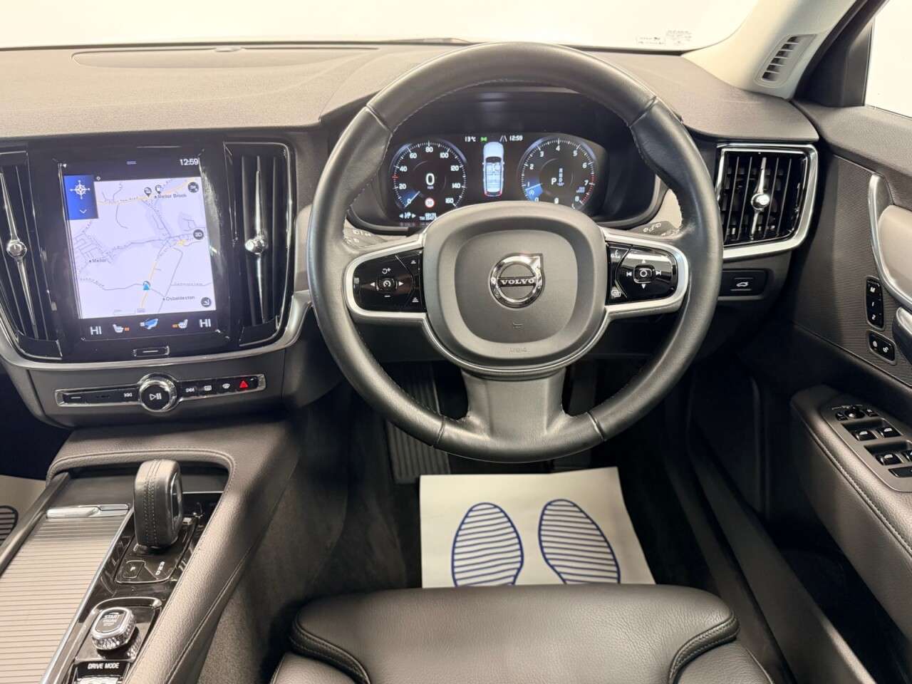 2021 VOLVO V90 2021 VOLVO V90