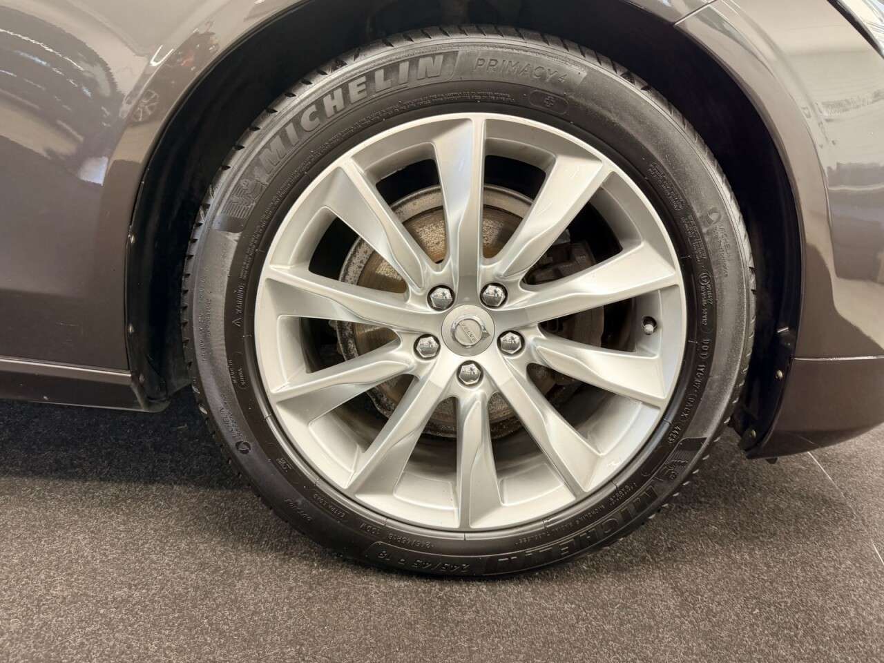 2021 VOLVO V90 2021 VOLVO V90