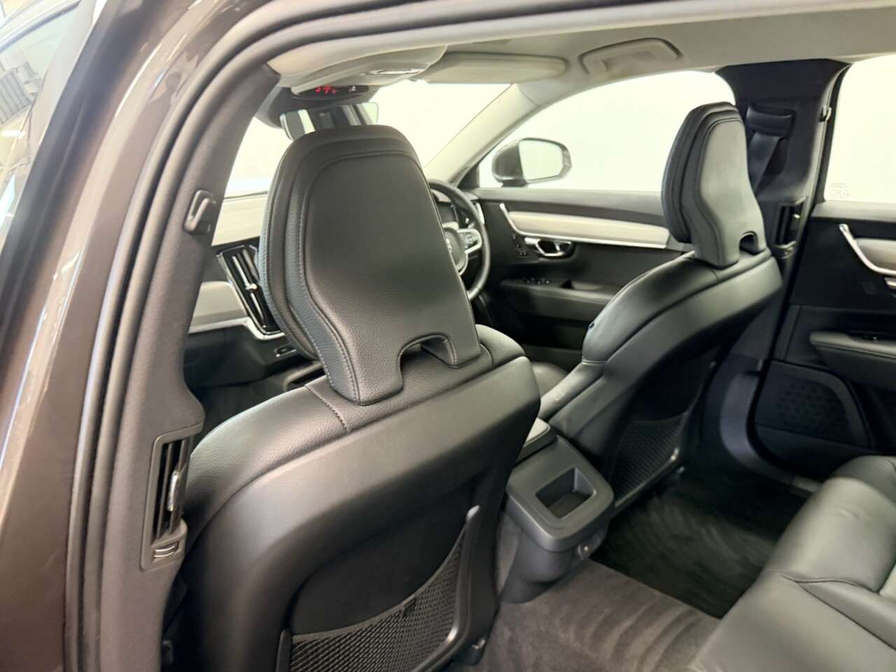 2021 VOLVO V90 2021 VOLVO V90