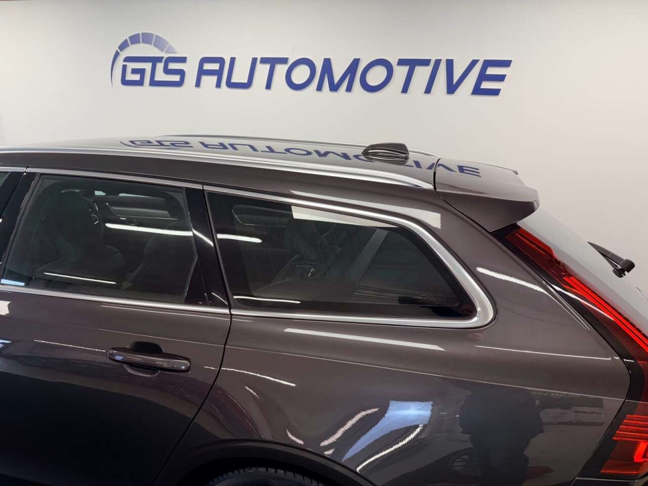 2021 VOLVO V90 2021 VOLVO V90