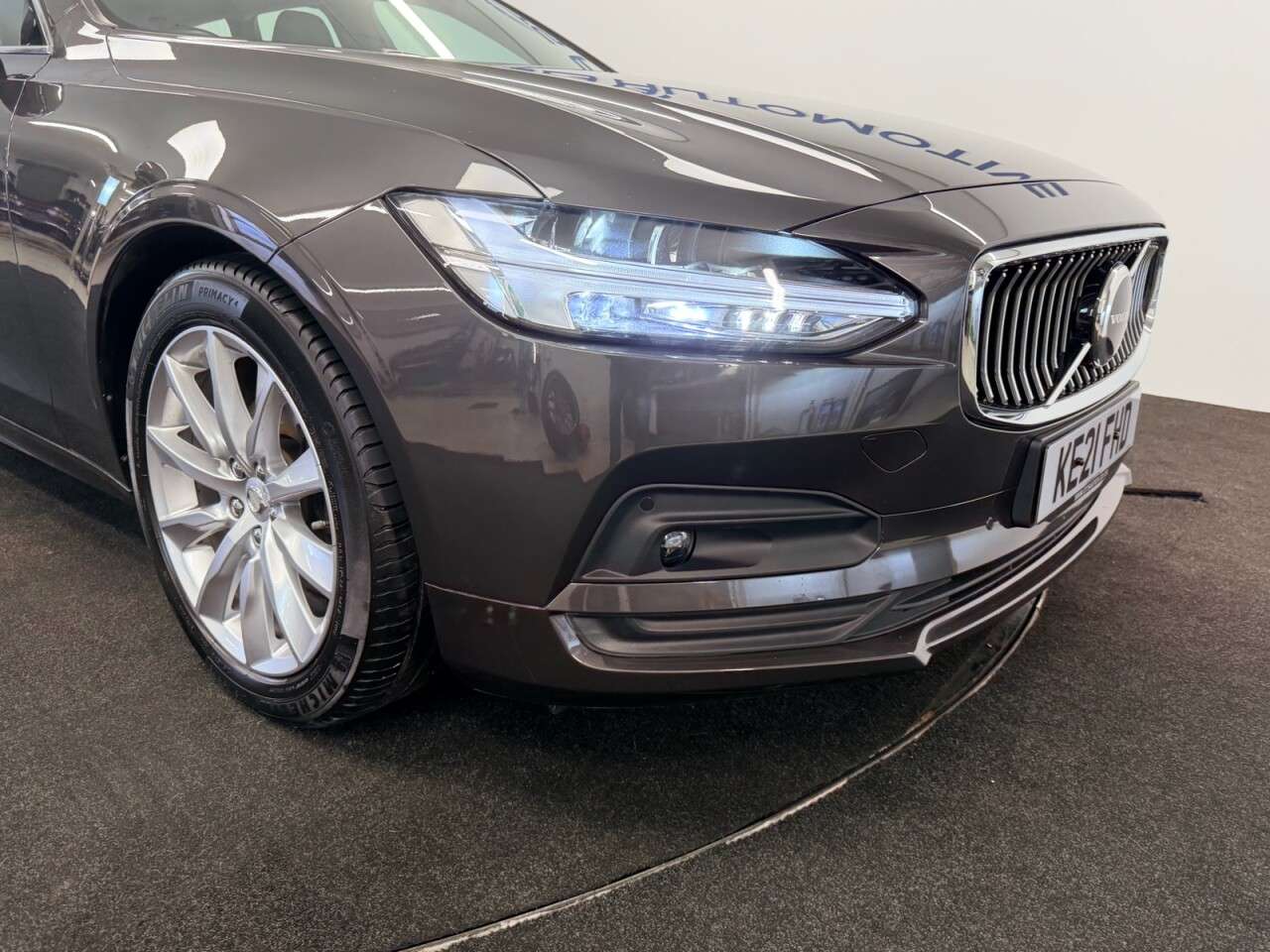 2021 VOLVO V90 2021 VOLVO V90