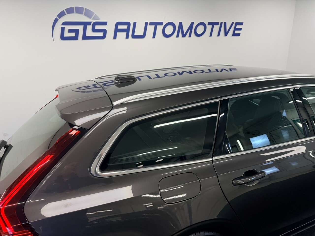 2021 VOLVO V90 2021 VOLVO V90