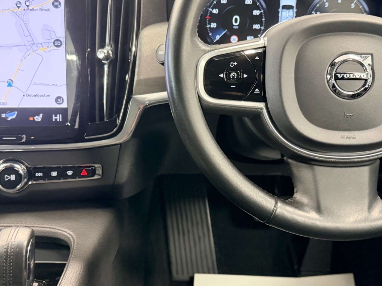 2021 VOLVO V90 2021 VOLVO V90