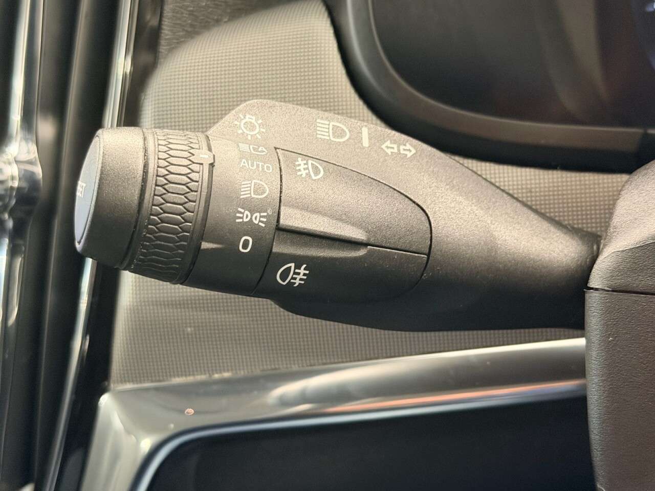 2021 VOLVO V90 2021 VOLVO V90