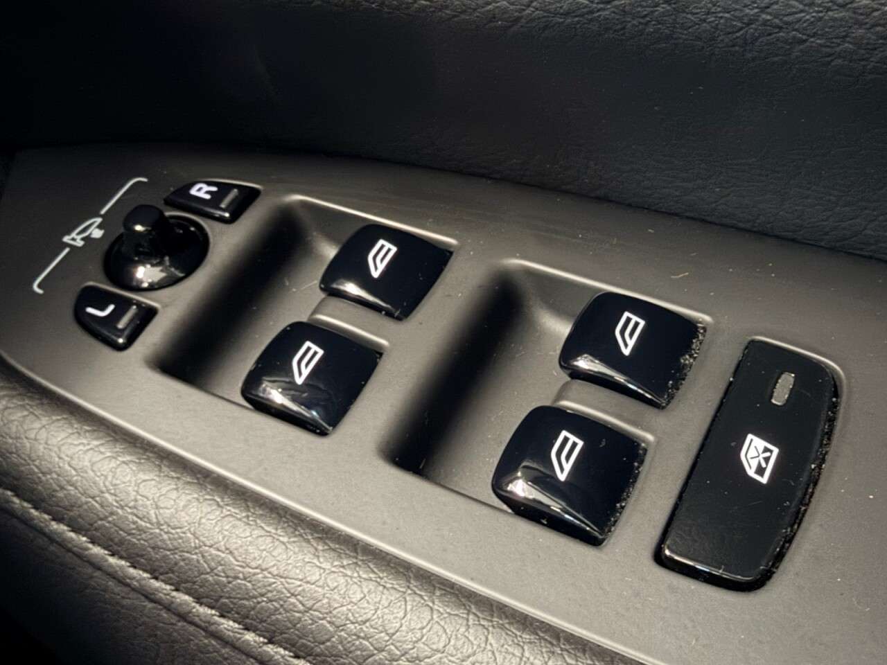 2021 VOLVO V90 2021 VOLVO V90