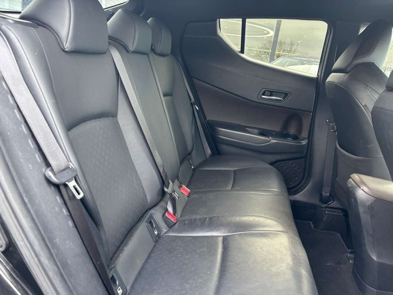 2019 TOYOTA C-HR 2019 TOYOTA C-HR