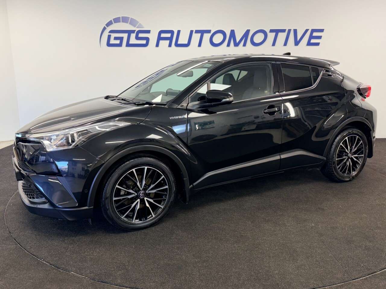 2019 TOYOTA C-HR 2019 TOYOTA C-HR