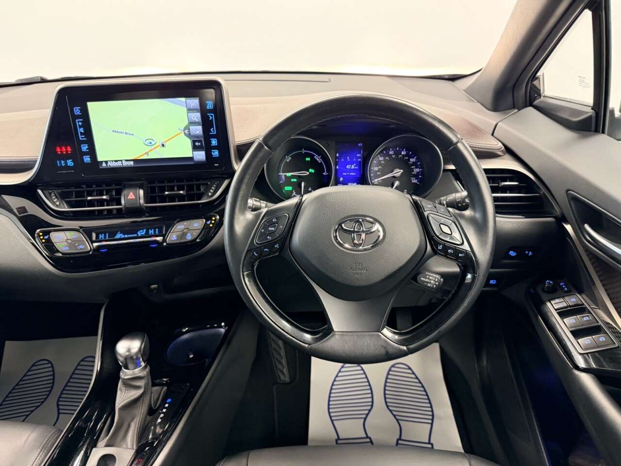 2019 TOYOTA C-HR 2019 TOYOTA C-HR