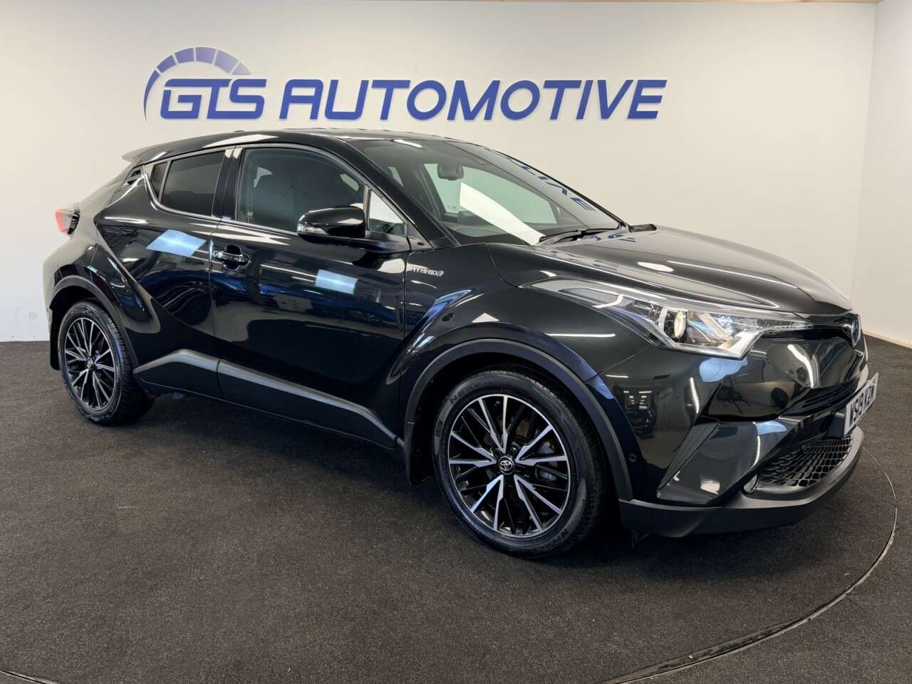 2019 TOYOTA C-HR 2019 TOYOTA C-HR