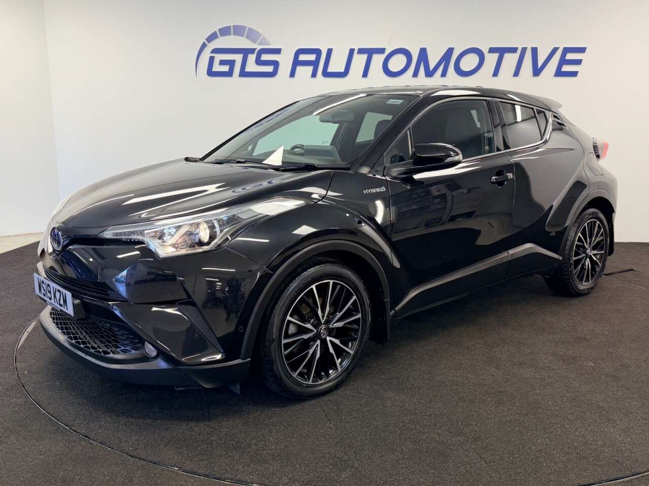 2019 TOYOTA C-HR 2019 TOYOTA C-HR
