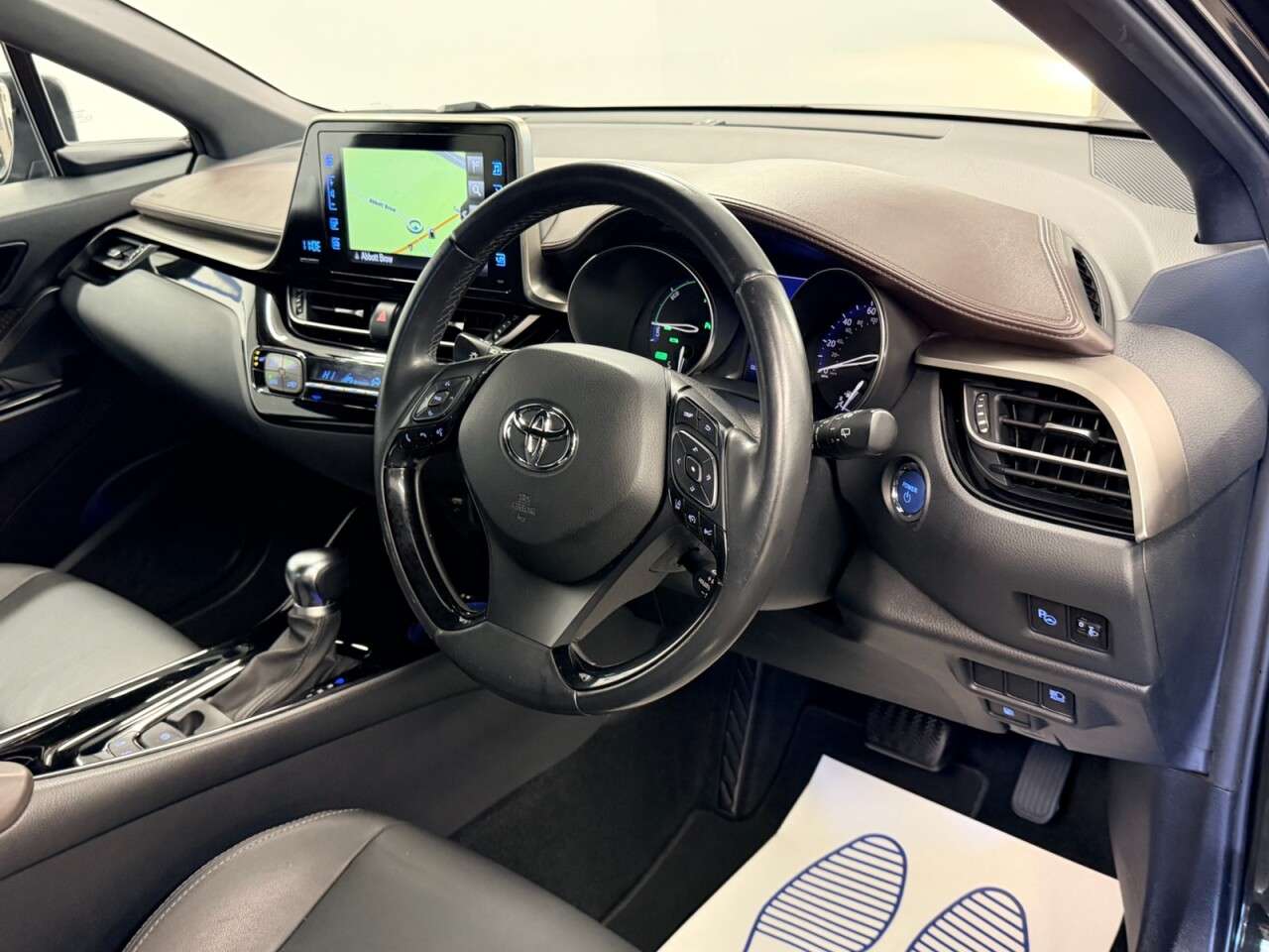 2019 TOYOTA C-HR 2019 TOYOTA C-HR