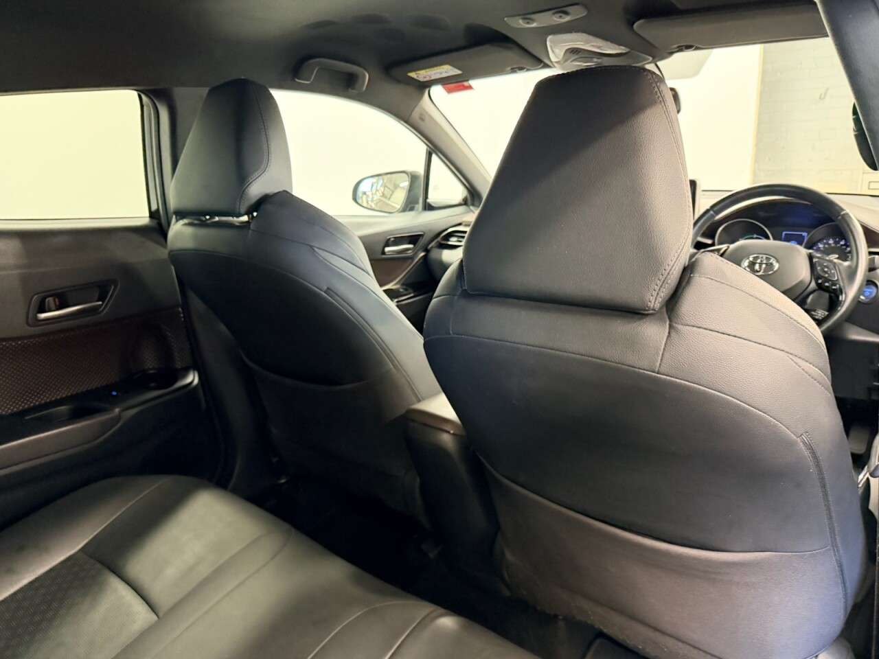 2019 TOYOTA C-HR 2019 TOYOTA C-HR