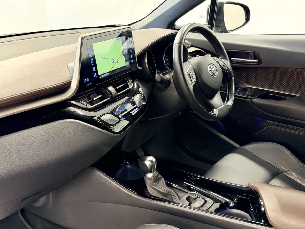 2019 TOYOTA C-HR 2019 TOYOTA C-HR