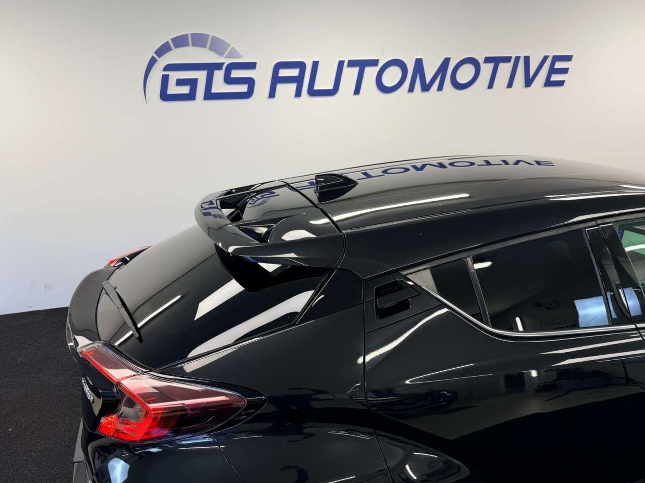 2019 TOYOTA C-HR 2019 TOYOTA C-HR