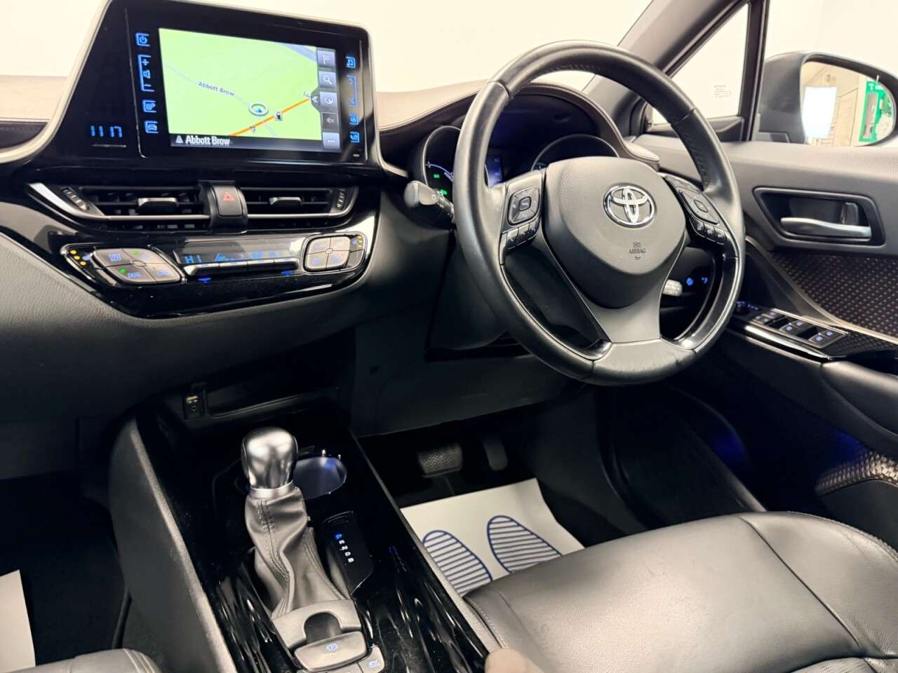 2019 TOYOTA C-HR 2019 TOYOTA C-HR