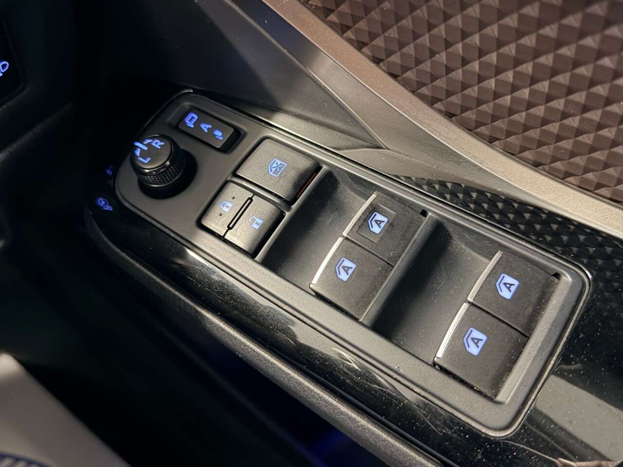 2019 TOYOTA C-HR 2019 TOYOTA C-HR