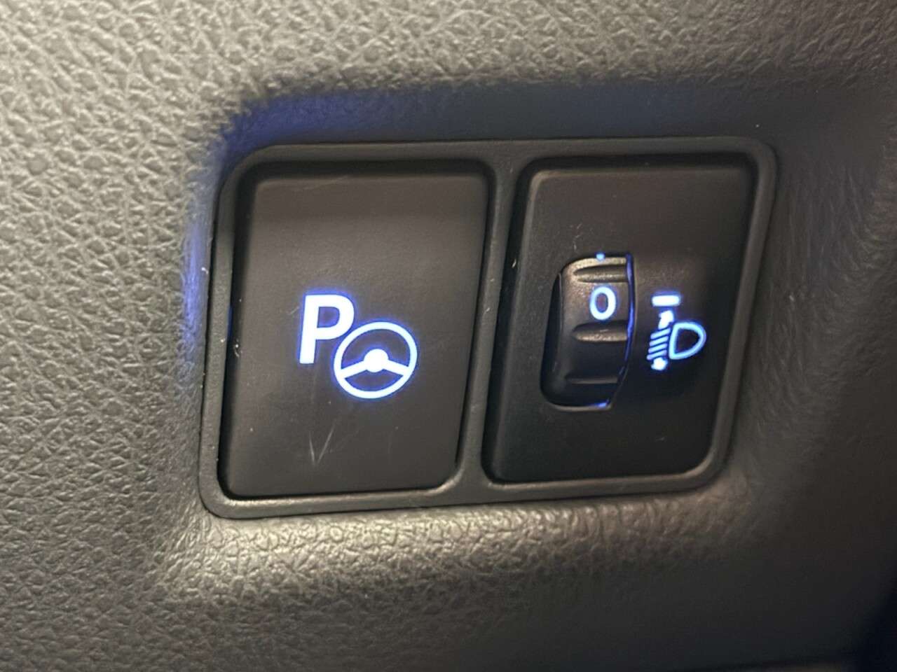 2019 TOYOTA C-HR 2019 TOYOTA C-HR