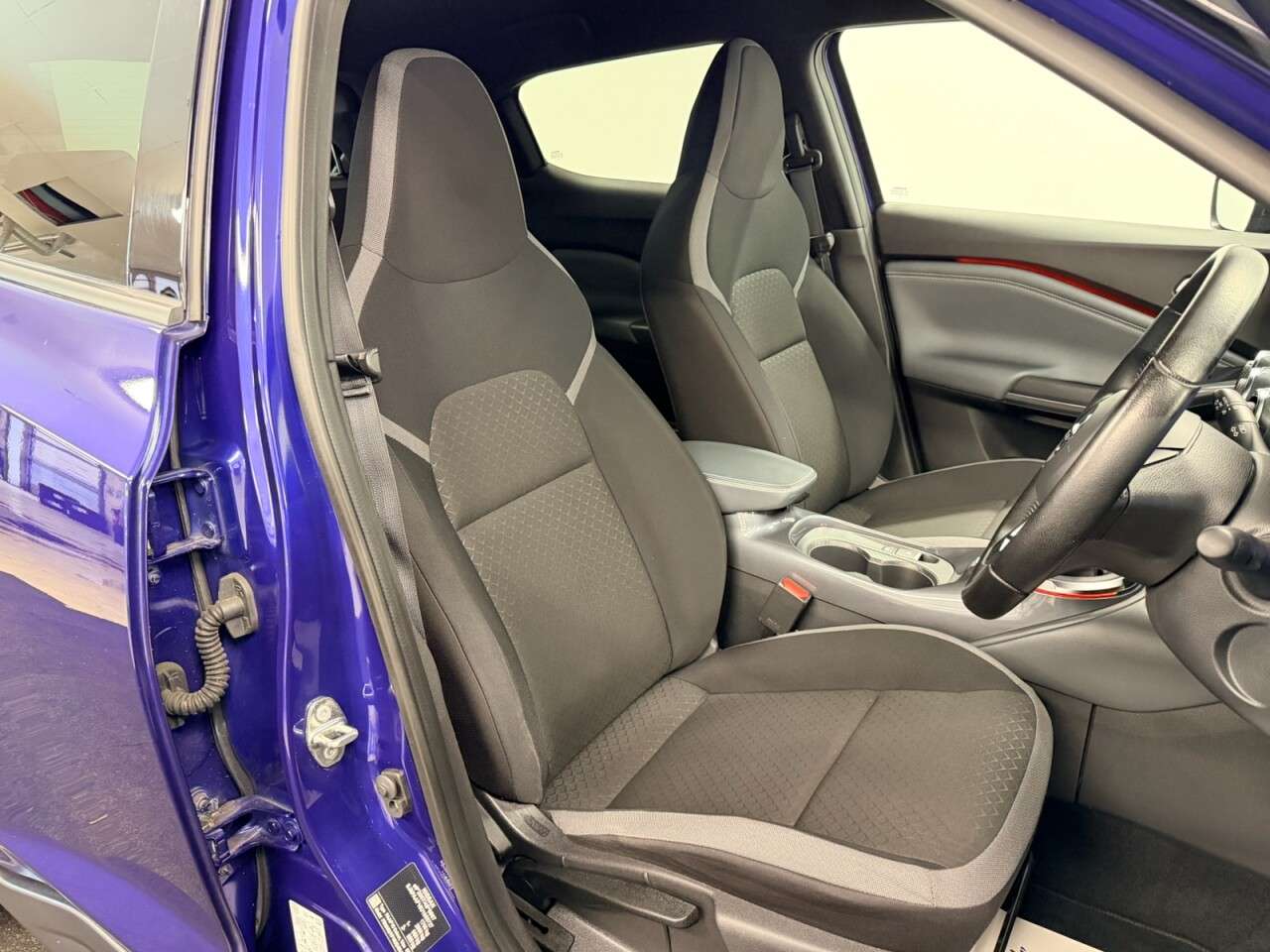 A 2020 NISSAN JUKE 1.0 DIG-T N-CONNECTA 115 BHP + SAT NAV + REAR CAMERA + APPLE PLAY SIX MONTH A 2020 NISSAN JUKE 1.0 DIG-T N-CONNECTA 115 BHP + SAT NAV + REAR CAMERA + APPLE PLAY SIX MONTH