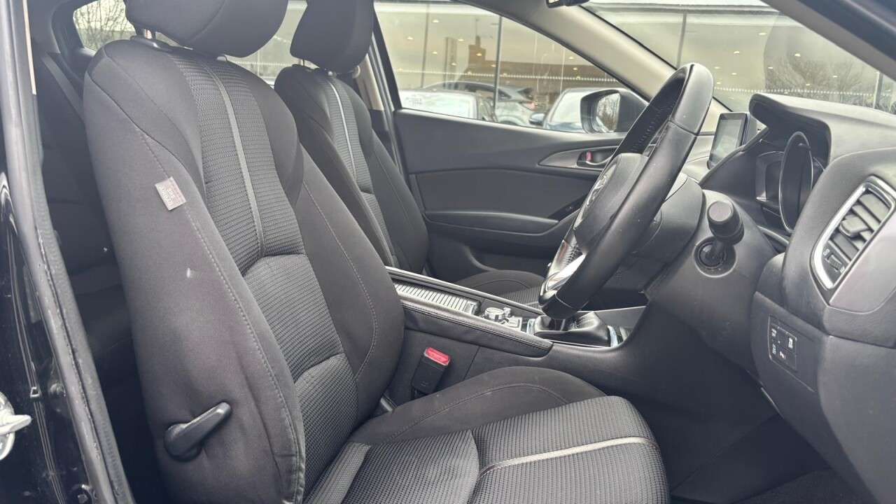 A 2018 MAZDA MAZDA3 2.0 SKYACTIV-G SPORT NAVIGATION FIVE DOOR 121 BHP A 2018 MAZDA MAZDA3 2.0 SKYACTIV-G SPORT NAVIGATION FIVE DOOR 121 BHP