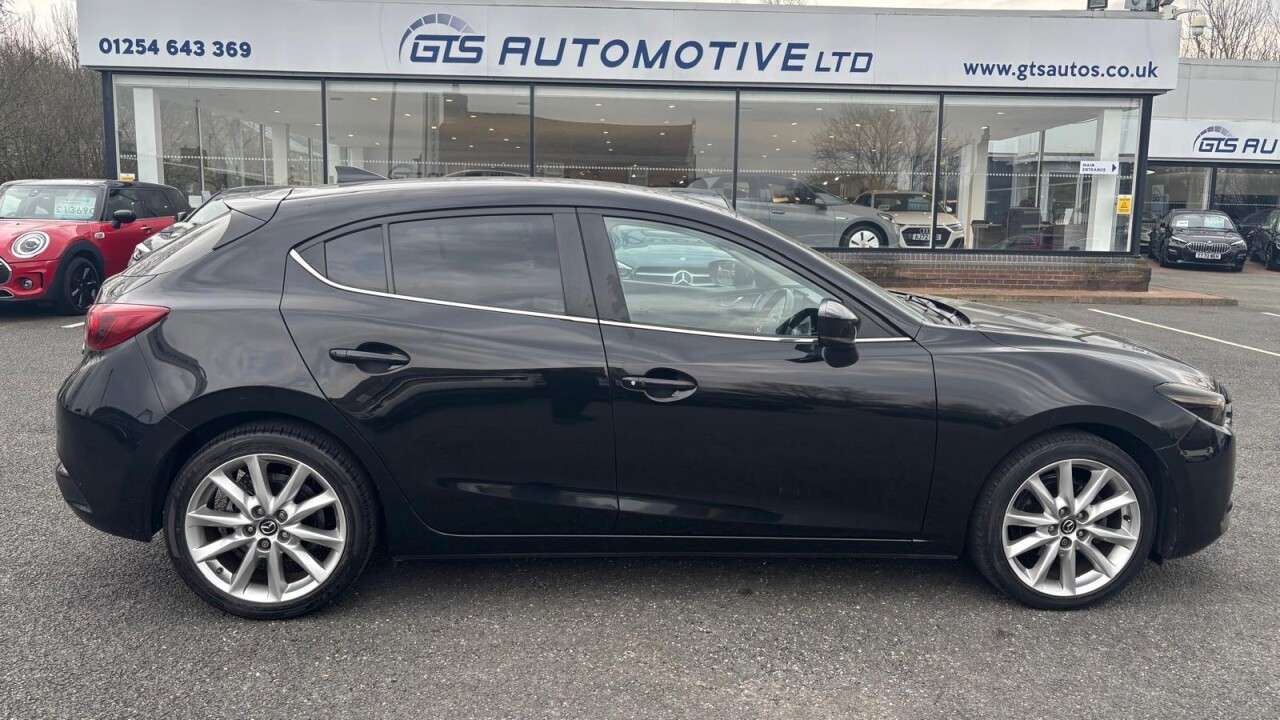 2018 MAZDA MAZDA3 2018 MAZDA MAZDA3