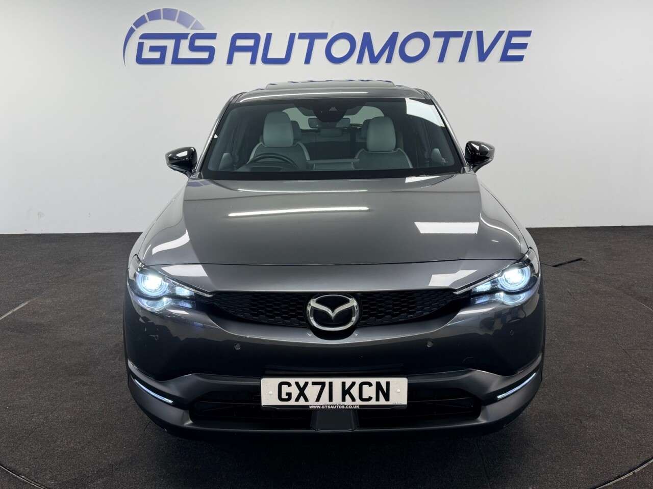 2021 MAZDA MX-30 2021 MAZDA MX-30