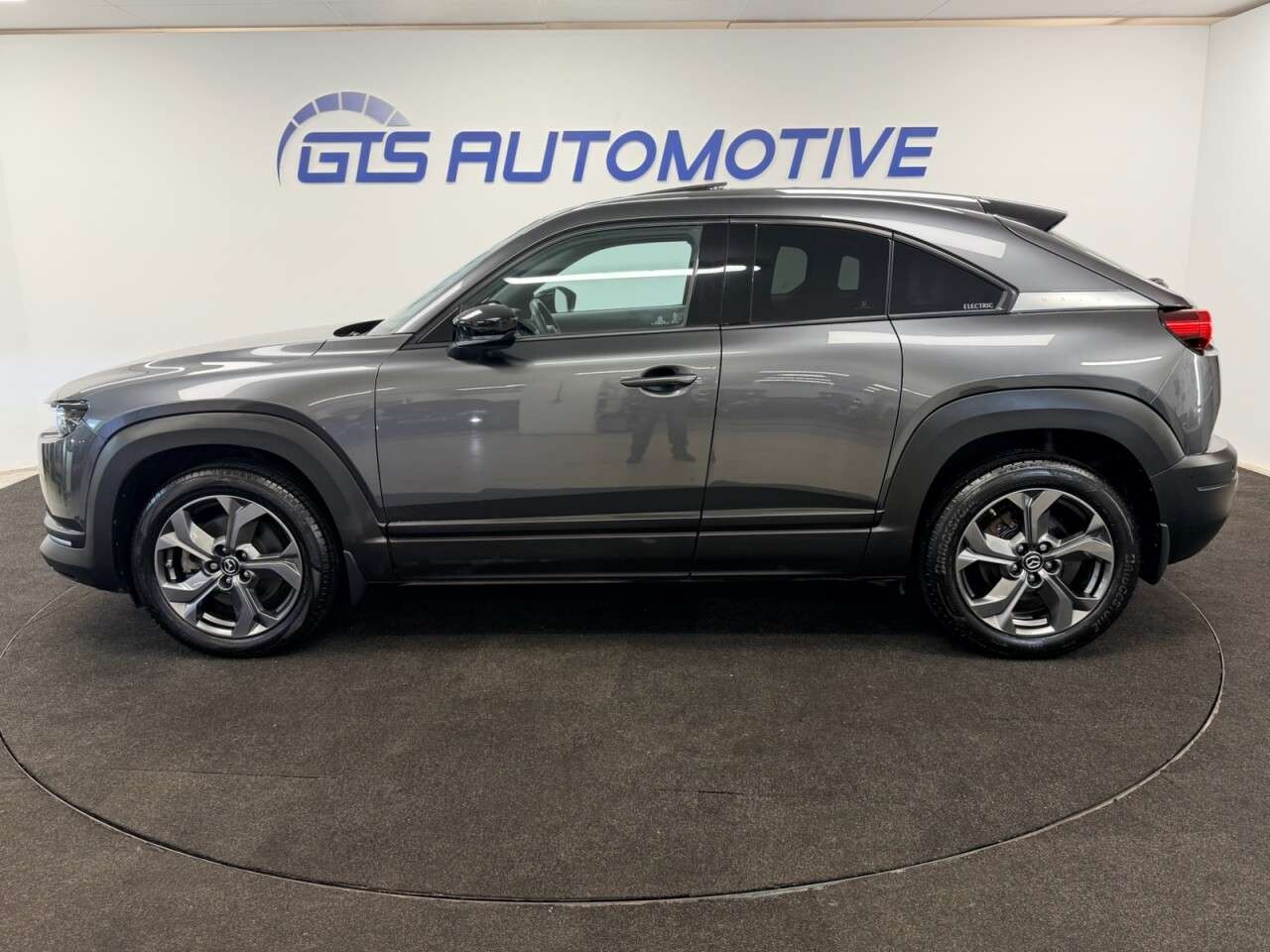 2021 MAZDA MX-30 2021 MAZDA MX-30