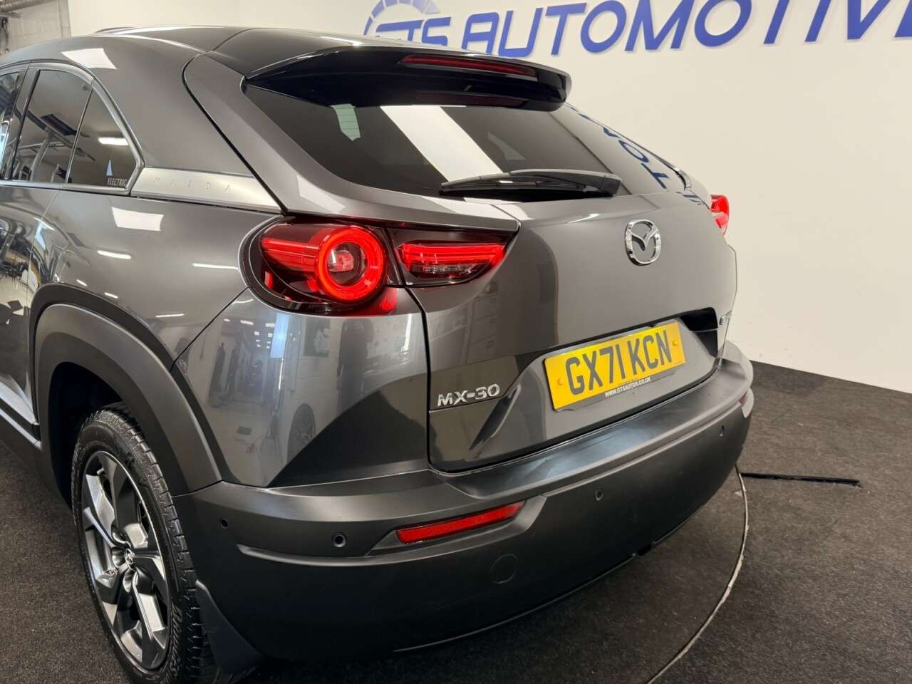2021 MAZDA MX-30 2021 MAZDA MX-30