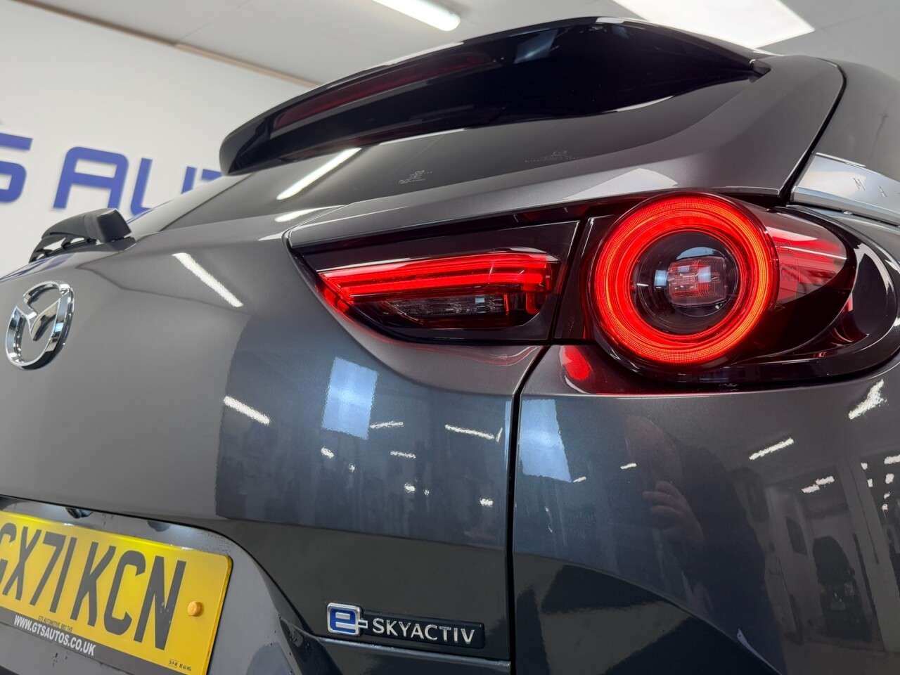 2021 MAZDA MX-30 2021 MAZDA MX-30