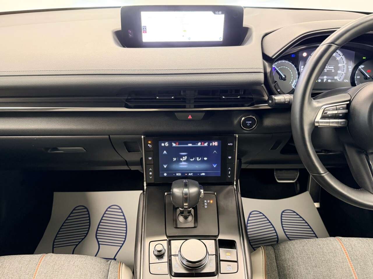 2021 MAZDA MX-30 2021 MAZDA MX-30