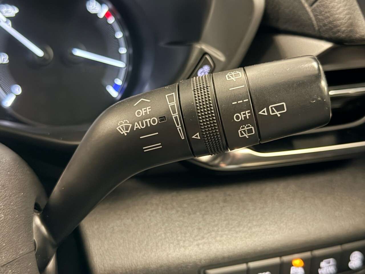 2021 MAZDA MX-30 2021 MAZDA MX-30