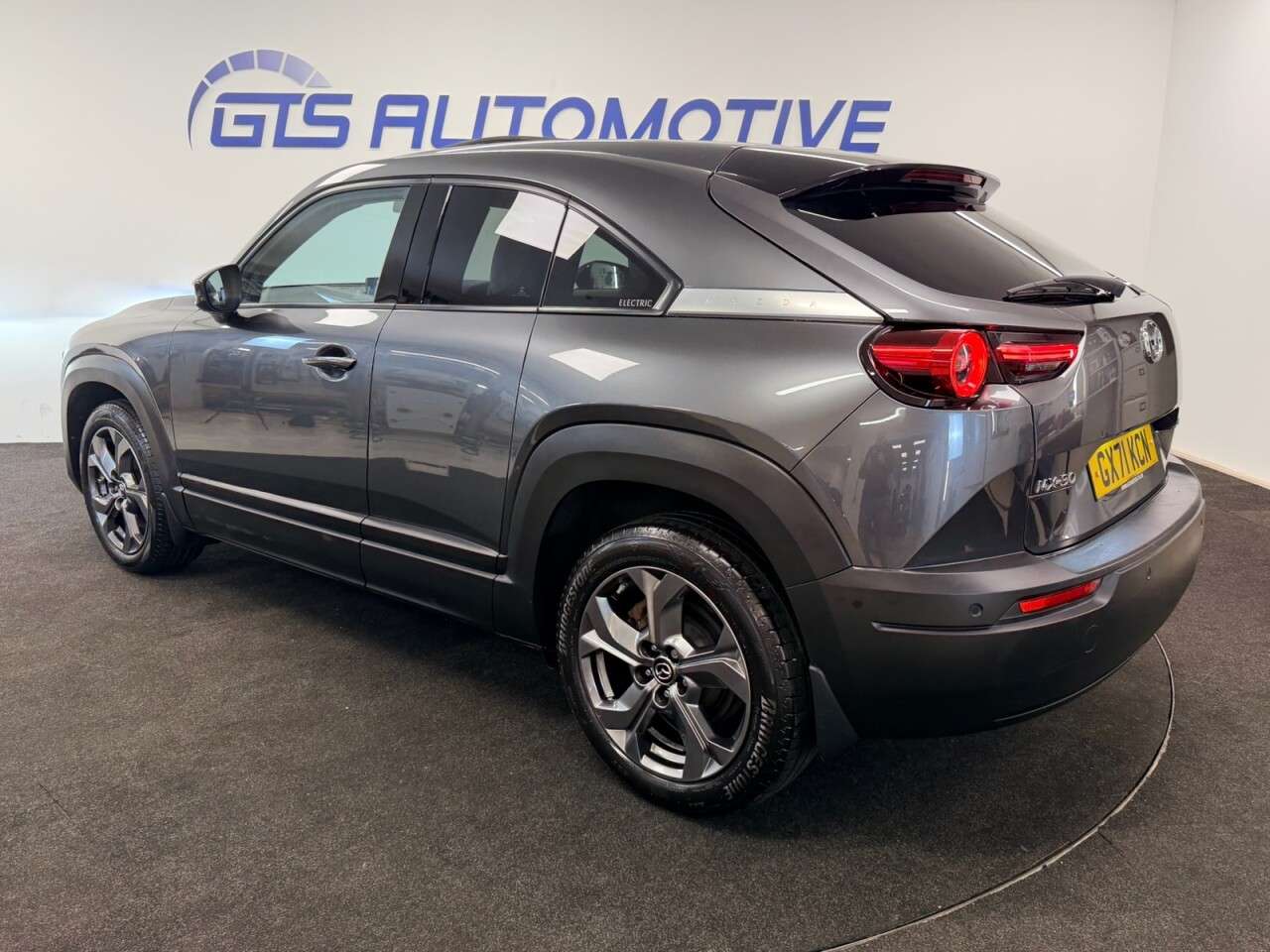 2021 MAZDA MX-30 2021 MAZDA MX-30