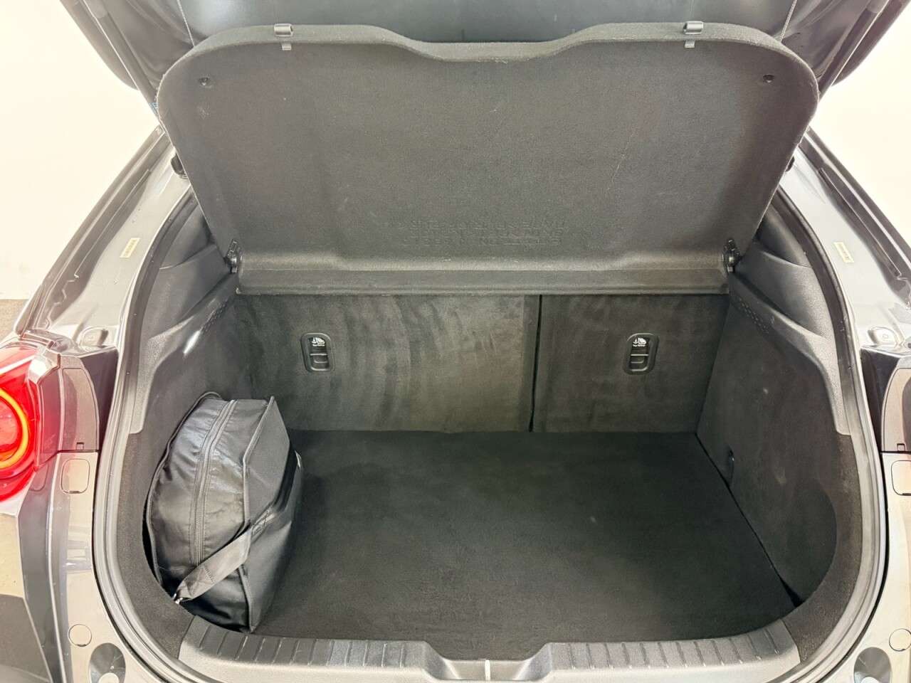 2021 MAZDA MX-30 2021 MAZDA MX-30