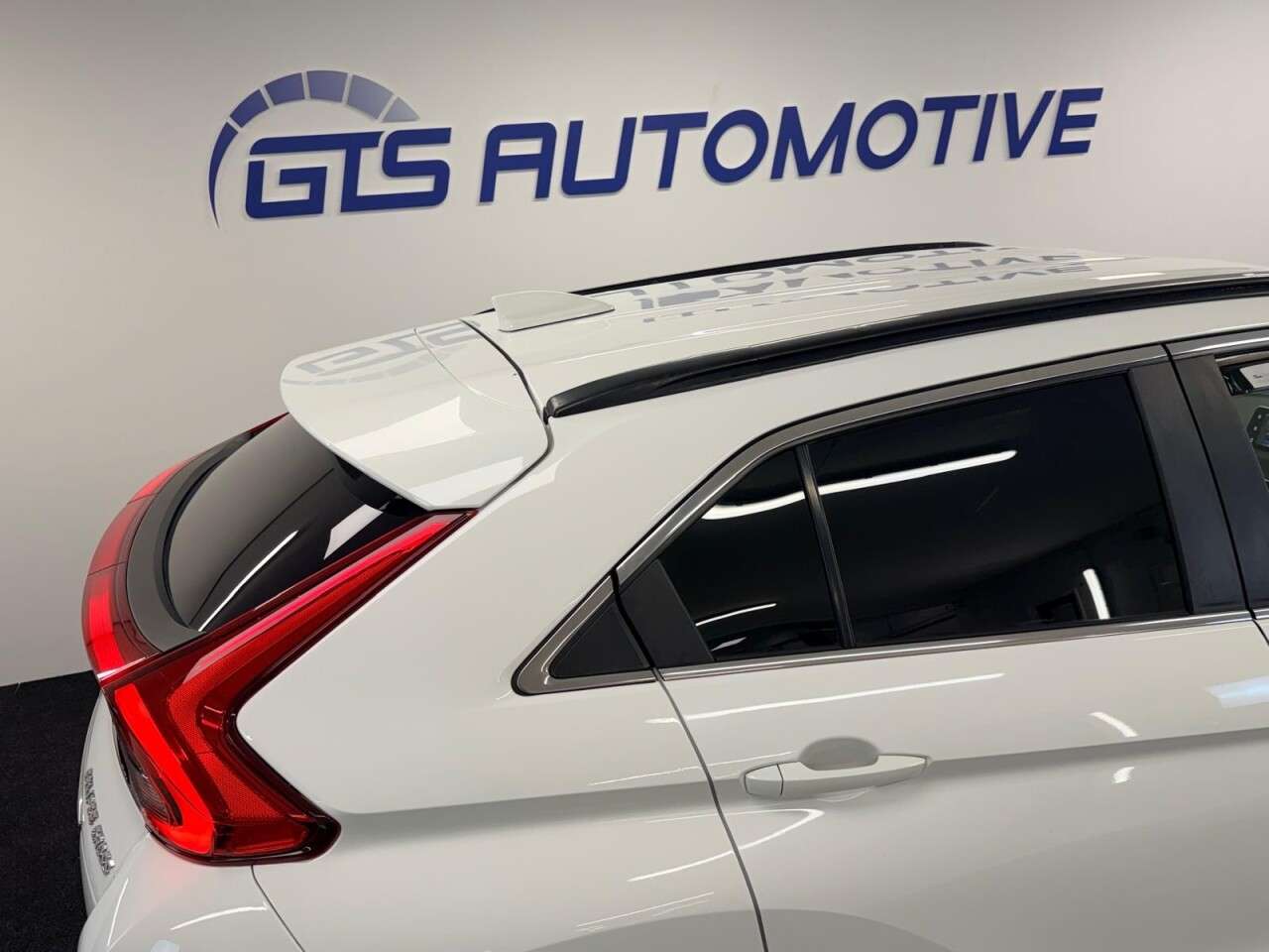 2018 MITSUBISHI ECLIPSE CROSS 2018 MITSUBISHI ECLIPSE CROSS