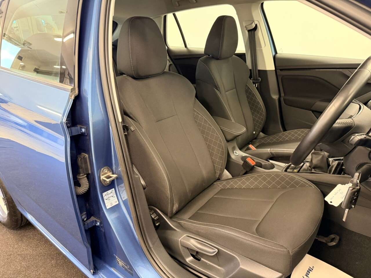 A 2021 SKODA SCALA 1.0 TSI SE FIVE DOOR 110 BHP + APPLE CAR PLAY + PARK SENSORS SIX MONTH WARR A 2021 SKODA SCALA 1.0 TSI SE FIVE DOOR 110 BHP + APPLE CAR PLAY + PARK SENSORS SIX MONTH WARR