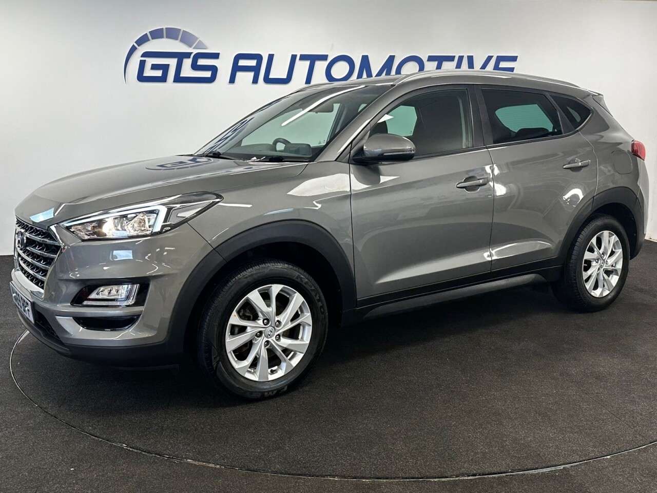 A 2020 HYUNDAI TUCSON 1.6 GDi SE NAVIGATION 130 BHP + SAT NAV + REAR CAMERA SIX MONTH WARRANTY MA A 2020 HYUNDAI TUCSON 1.6 GDi SE NAVIGATION 130 BHP + SAT NAV + REAR CAMERA SIX MONTH WARRANTY MA