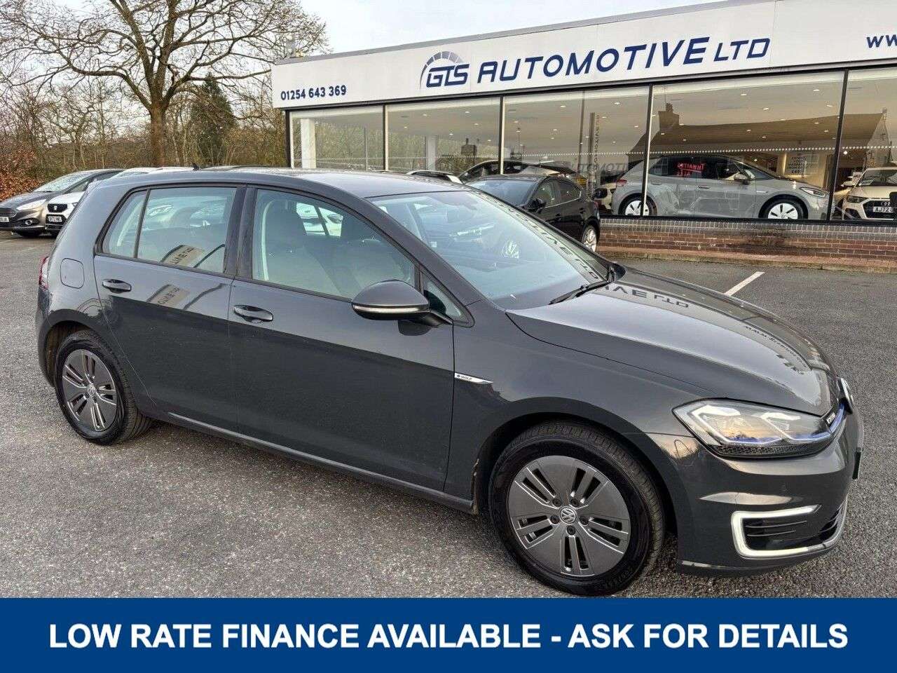 A 2020 VOLKSWAGEN E-GOLF 35.8kWh e-GOLF ELECTRIC AUTO FIVE DOOR 135 BHP A 2020 VOLKSWAGEN E-GOLF 35.8kWh e-GOLF ELECTRIC AUTO FIVE DOOR 135 BHP