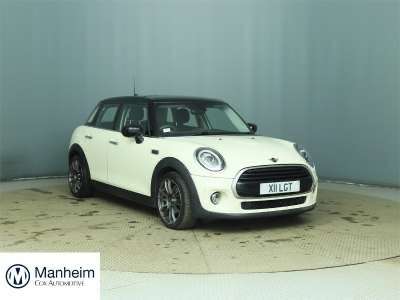 A 2019 MINI HATCH 1.5 COOPER CLASSIC FIVE DOOR 135 BHP A 2019 MINI HATCH 1.5 COOPER CLASSIC FIVE DOOR 135 BHP