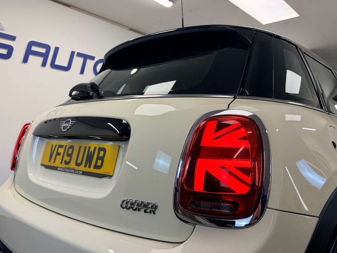 2019 MINI HATCH 2019 MINI HATCH