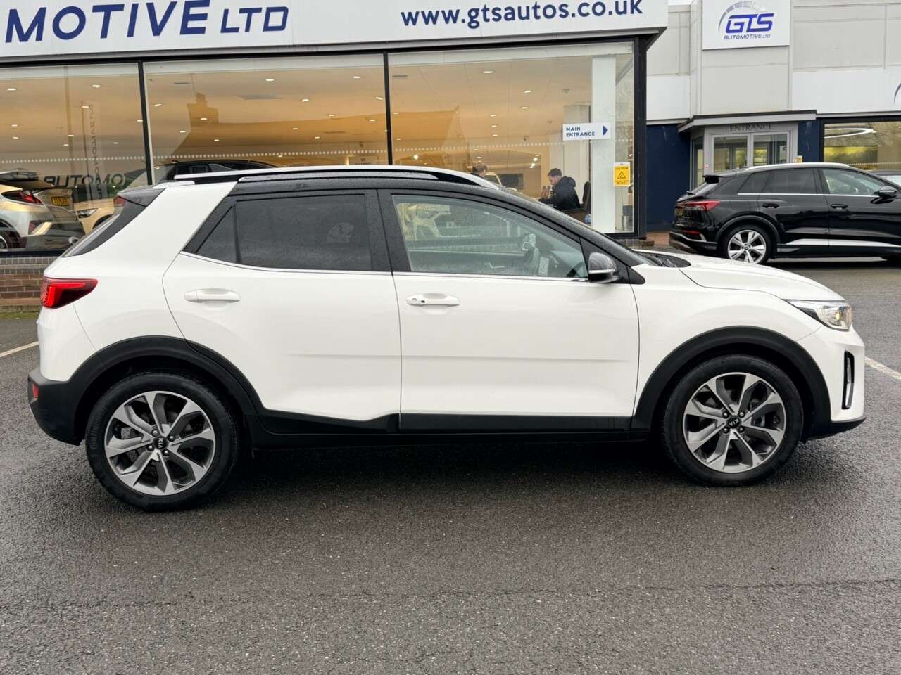 2021 KIA STONIC 2021 KIA STONIC