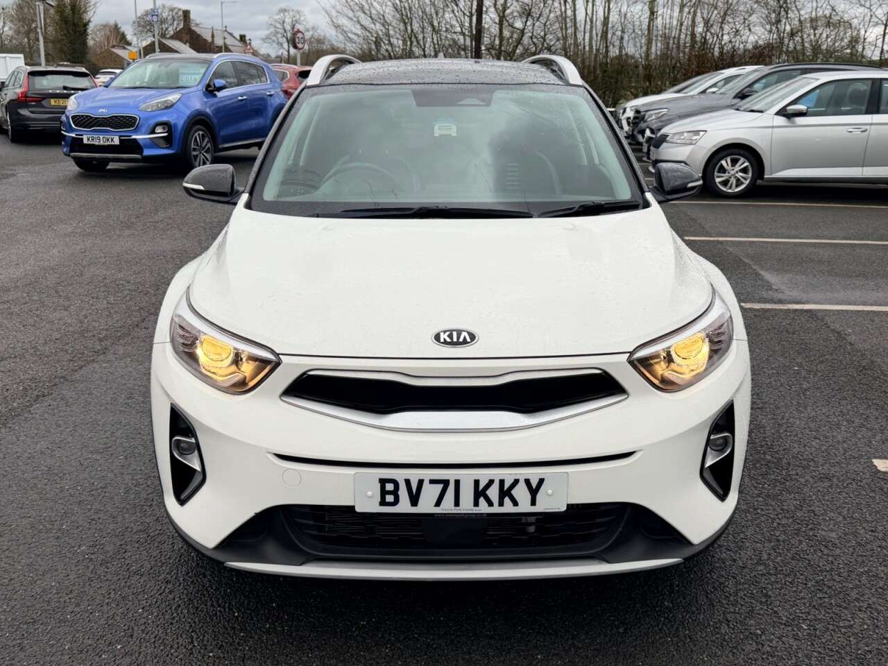 2021 KIA STONIC 2021 KIA STONIC