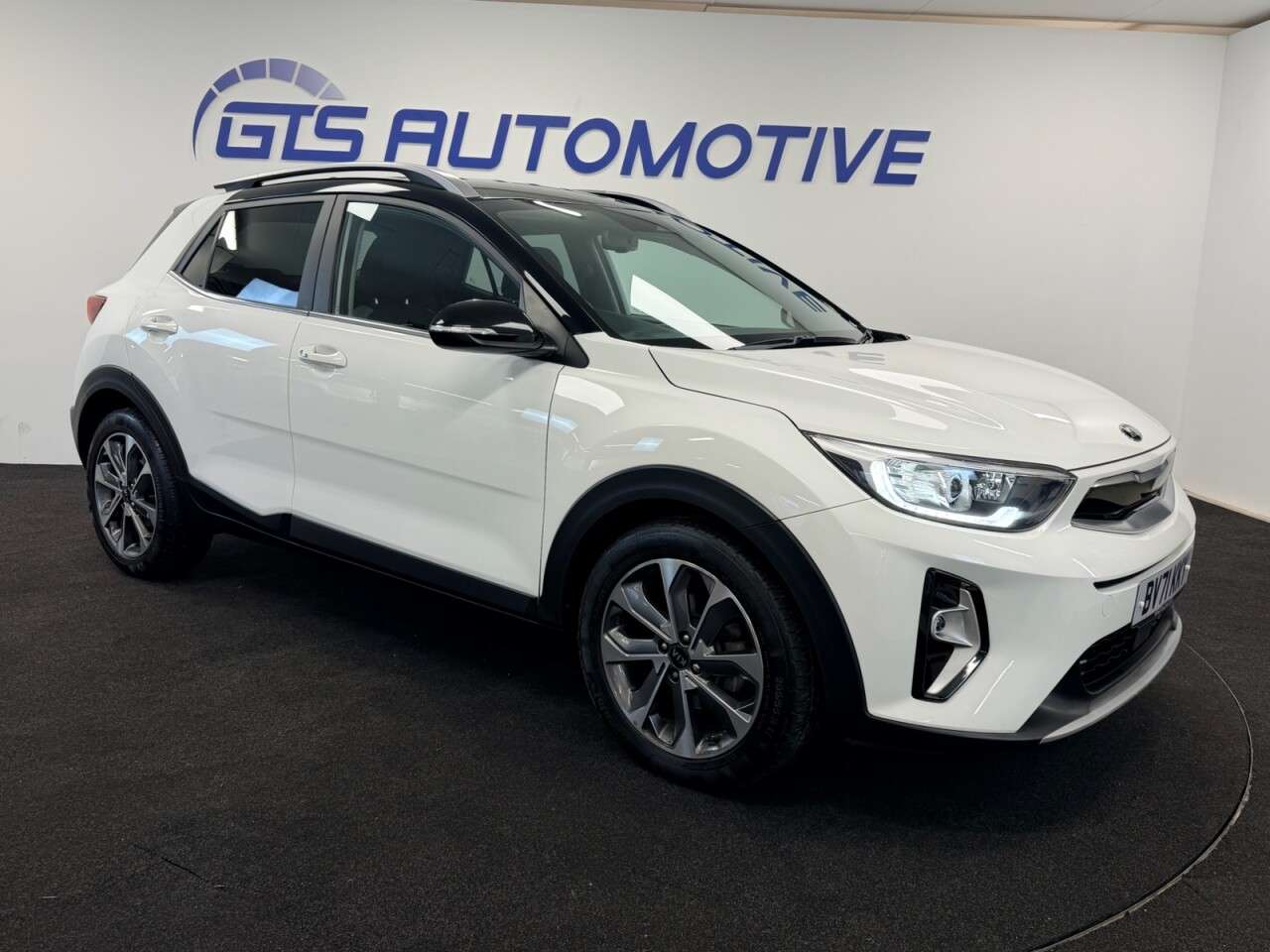2021 KIA STONIC 2021 KIA STONIC