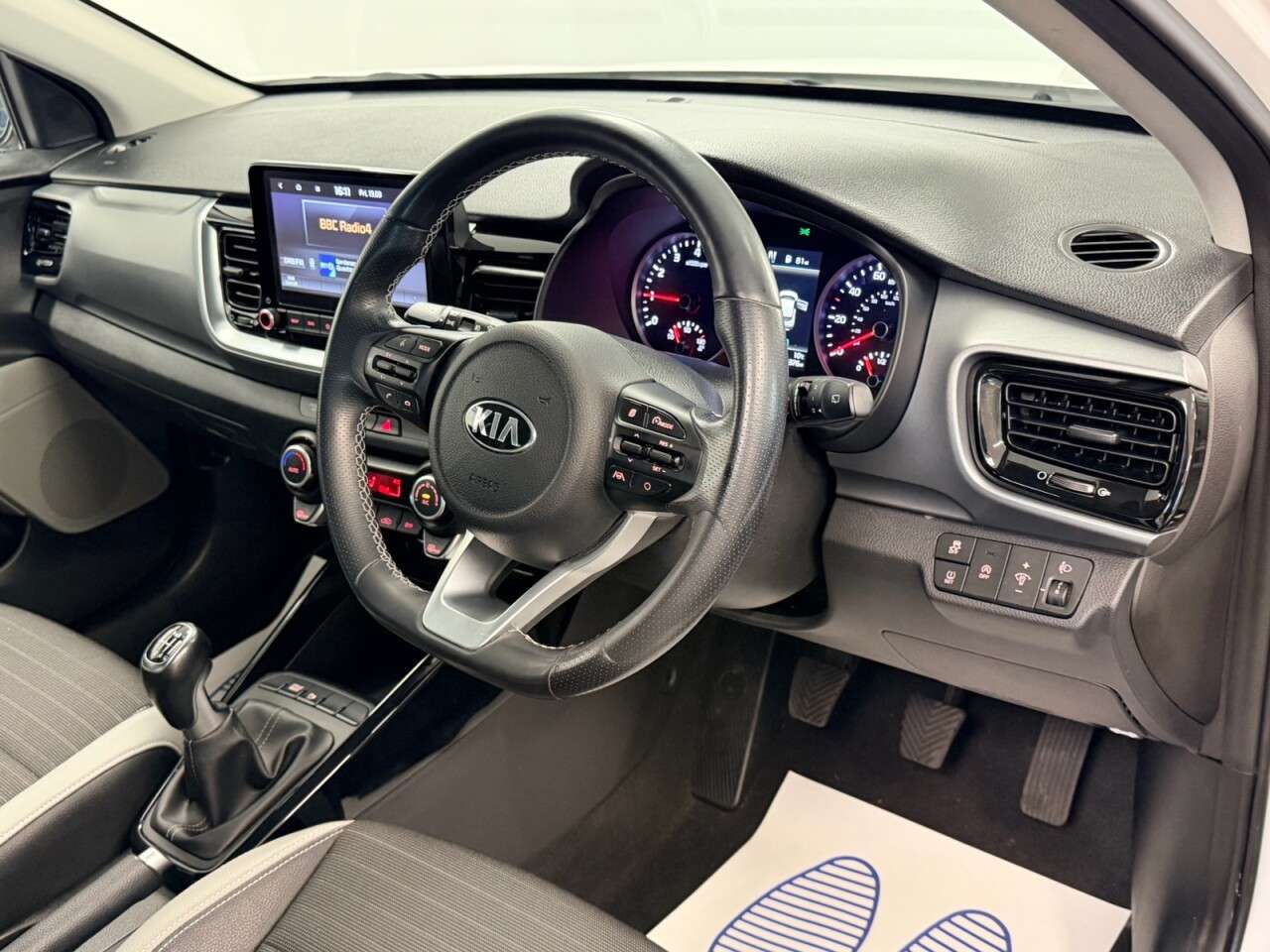 2021 KIA STONIC 2021 KIA STONIC