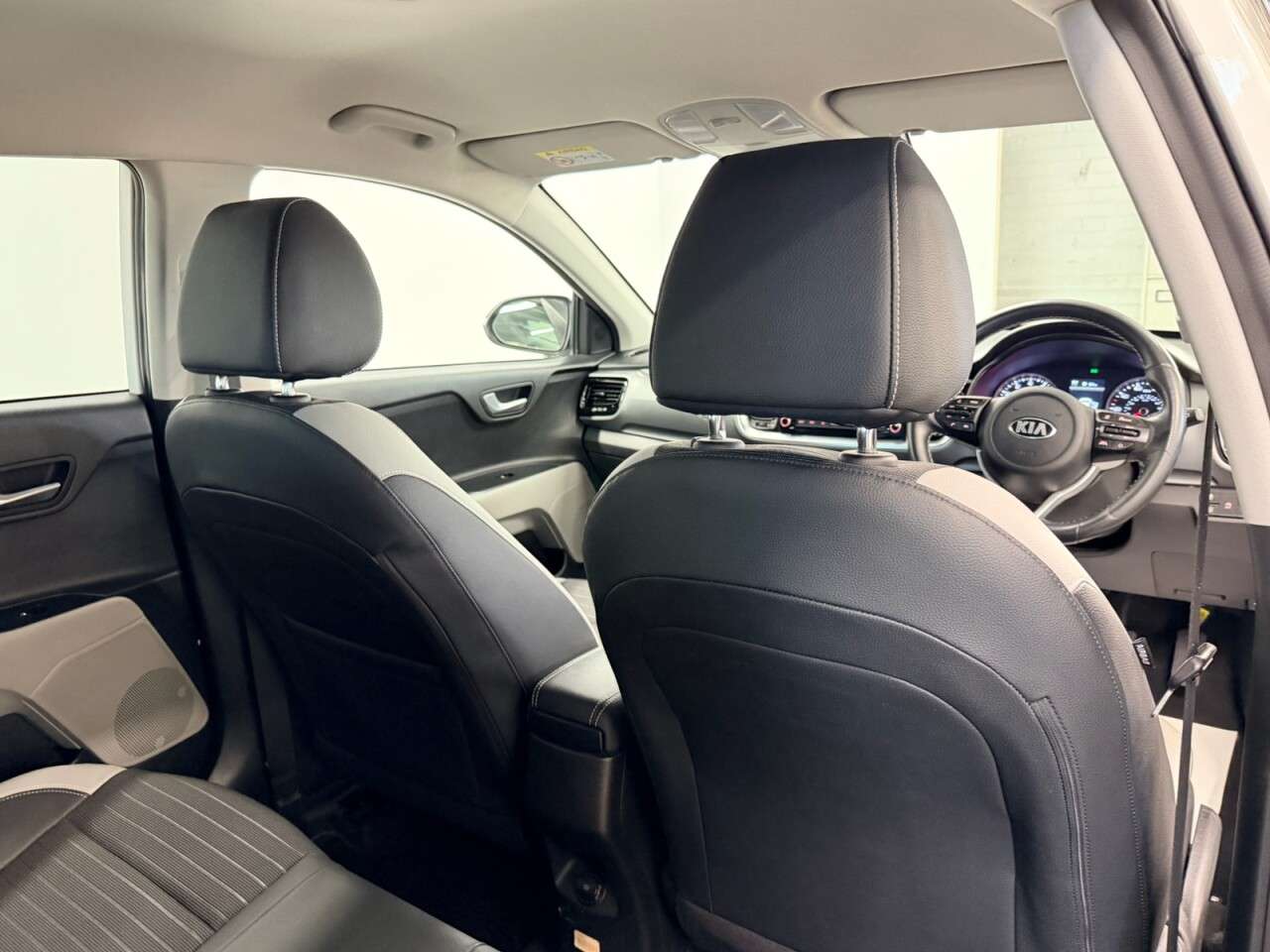 2021 KIA STONIC 2021 KIA STONIC