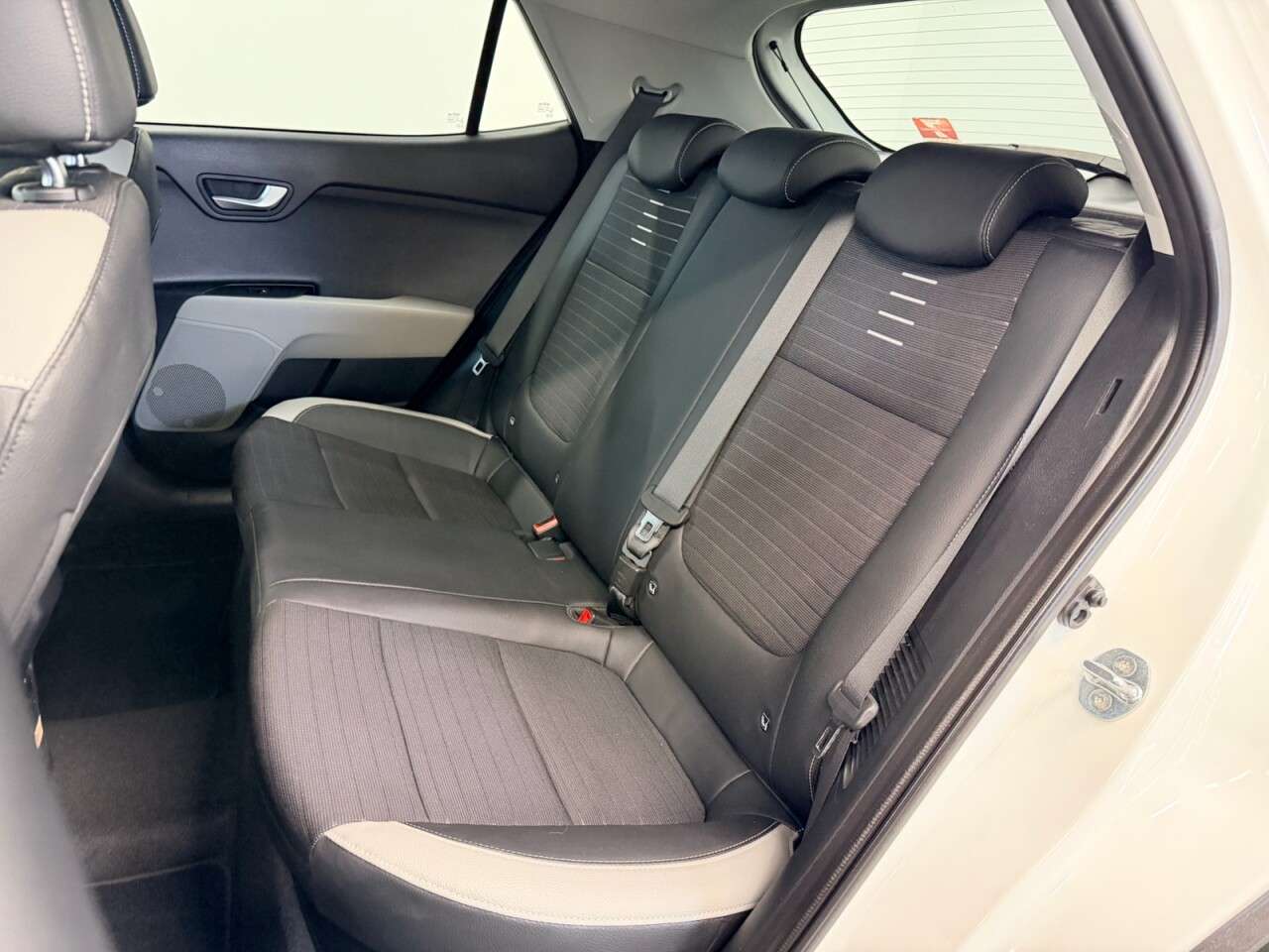 2021 KIA STONIC 2021 KIA STONIC