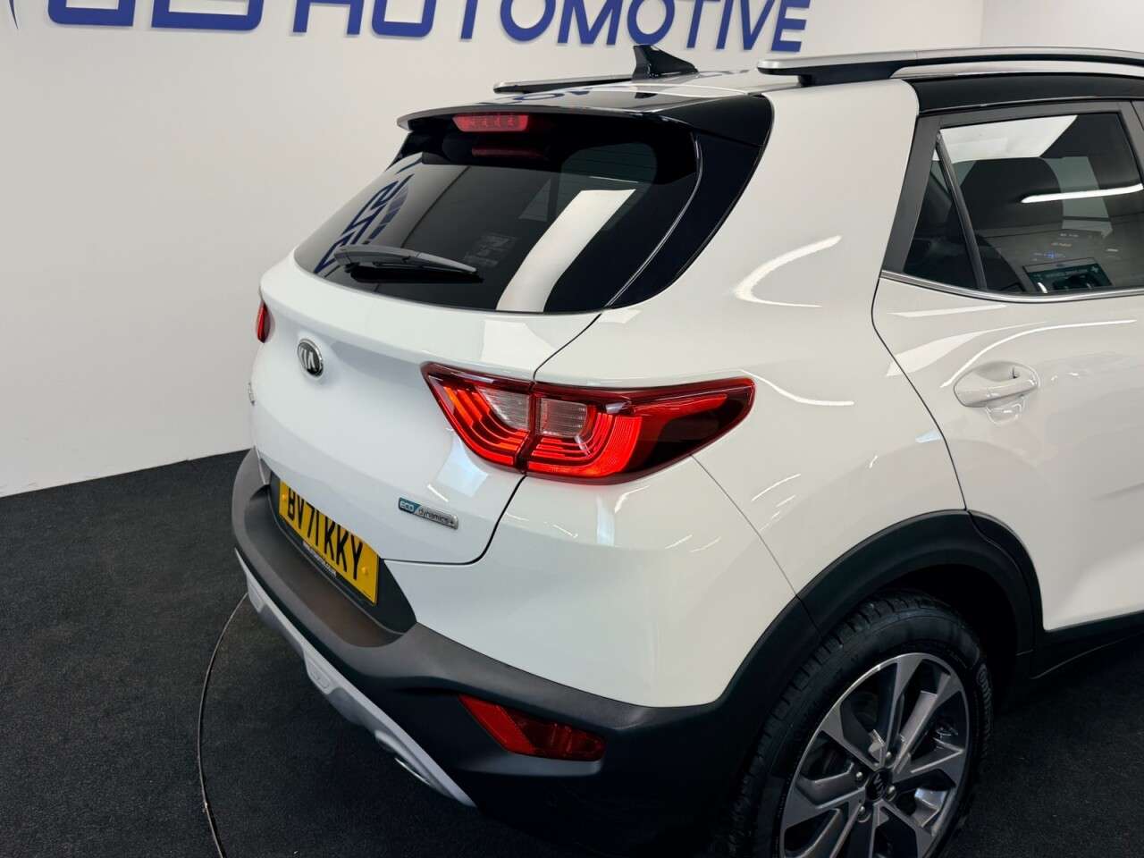 2021 KIA STONIC 2021 KIA STONIC