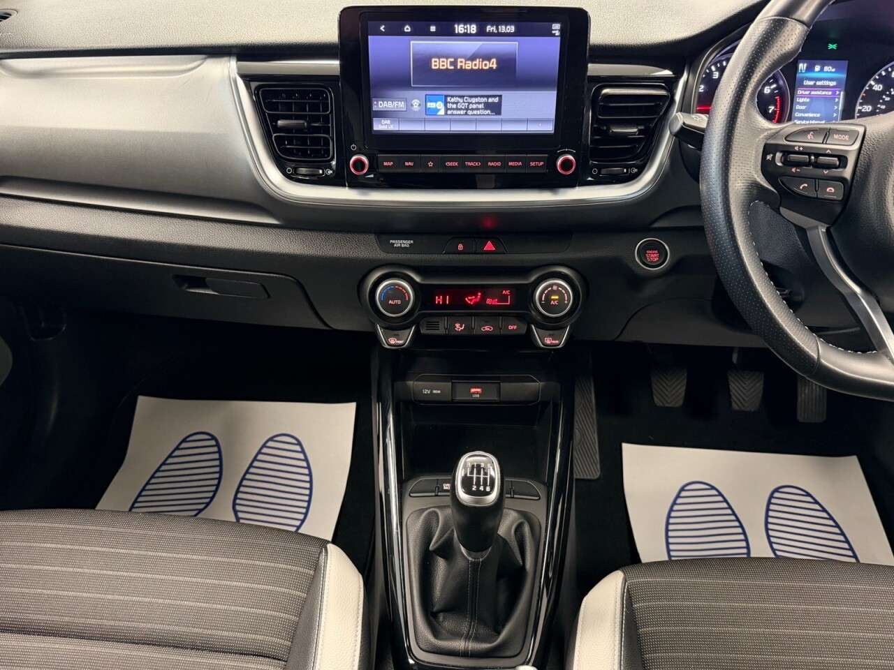 2021 KIA STONIC 2021 KIA STONIC