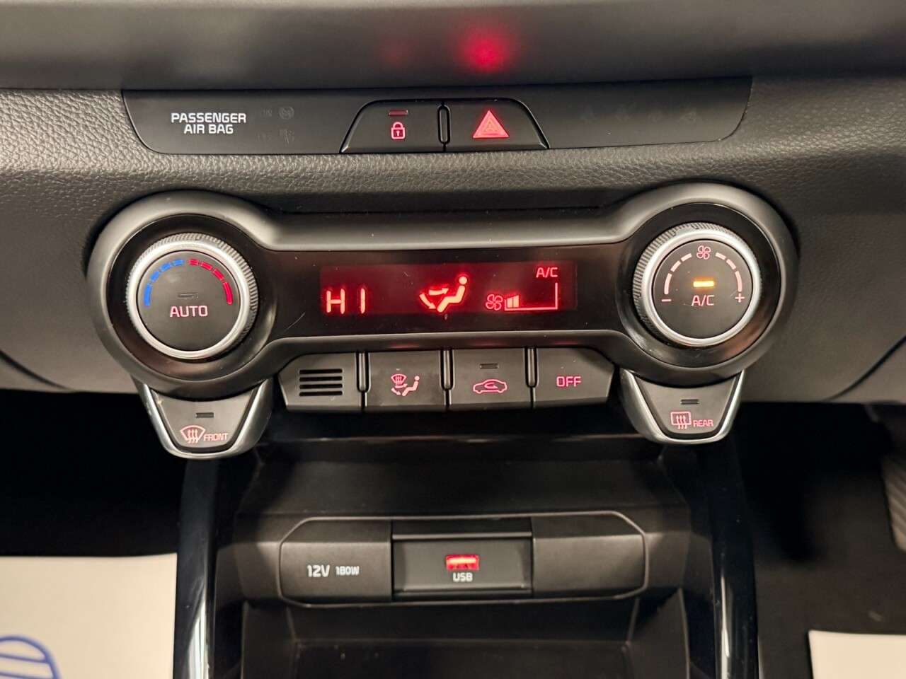 2021 KIA STONIC 2021 KIA STONIC