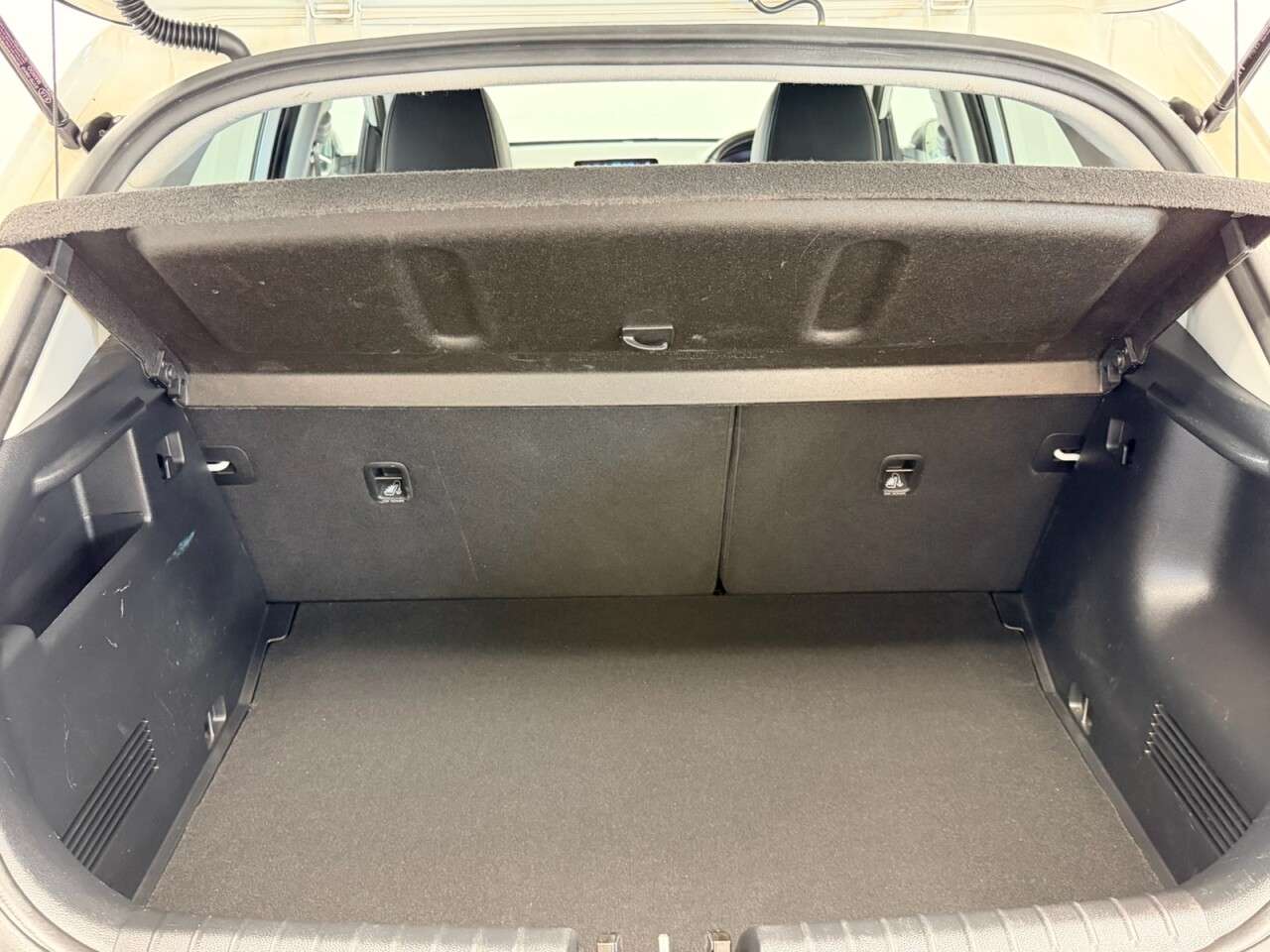 2021 KIA STONIC 2021 KIA STONIC