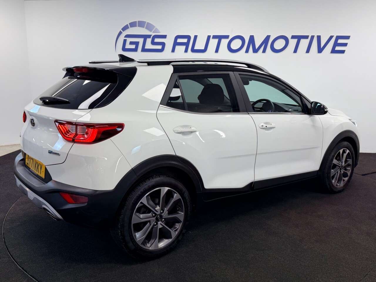 2021 KIA STONIC 2021 KIA STONIC